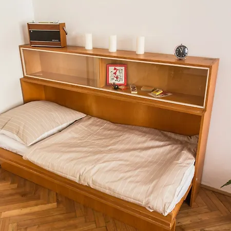 Retro Apartment